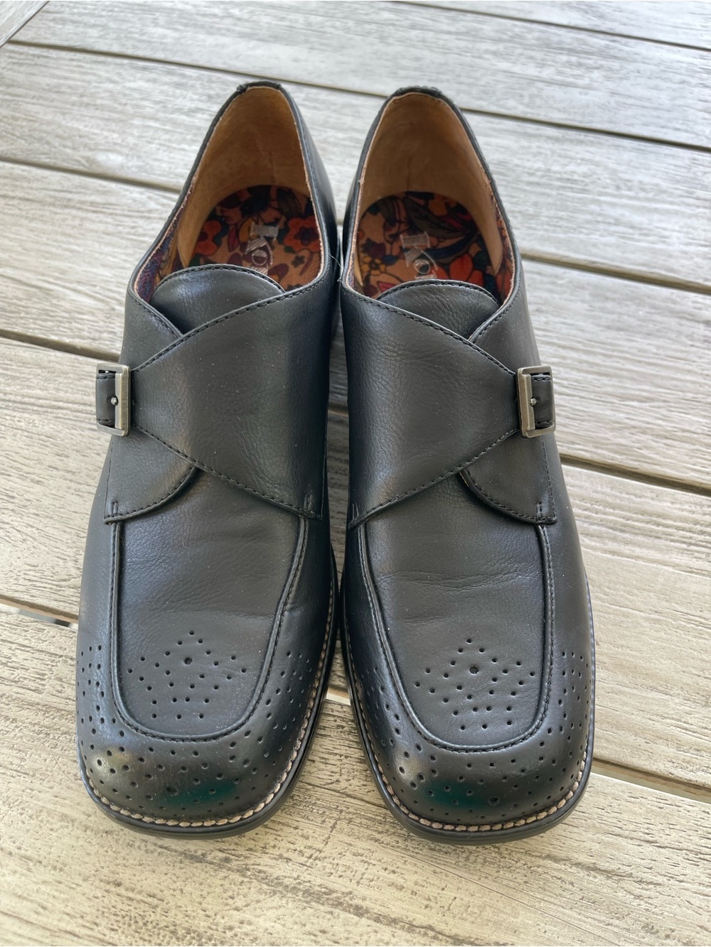 Korks Theodore Womens Black Slip On Loafers Size 11